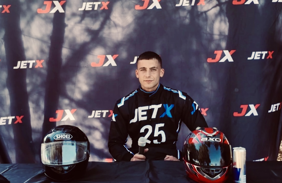 Jet X pilot on the water 4